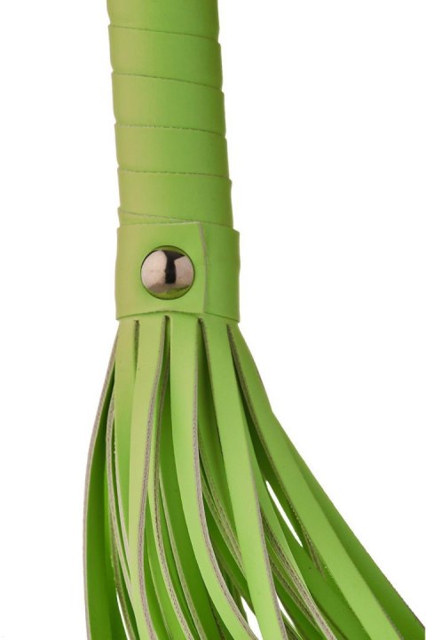 RADIANT WHIP GLOW IN THE DARK GREEN RADIANT WHIP GLOW IN THE DARK GREEN
