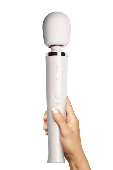 LE WAND PEARL WHITE RECHARGEABLE MASSAGER LE WAND PEARL WHITE RECHARGEABLE MASSAGER